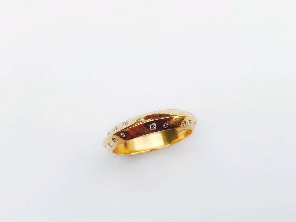 Constellation ring : 22k + Diamonds
