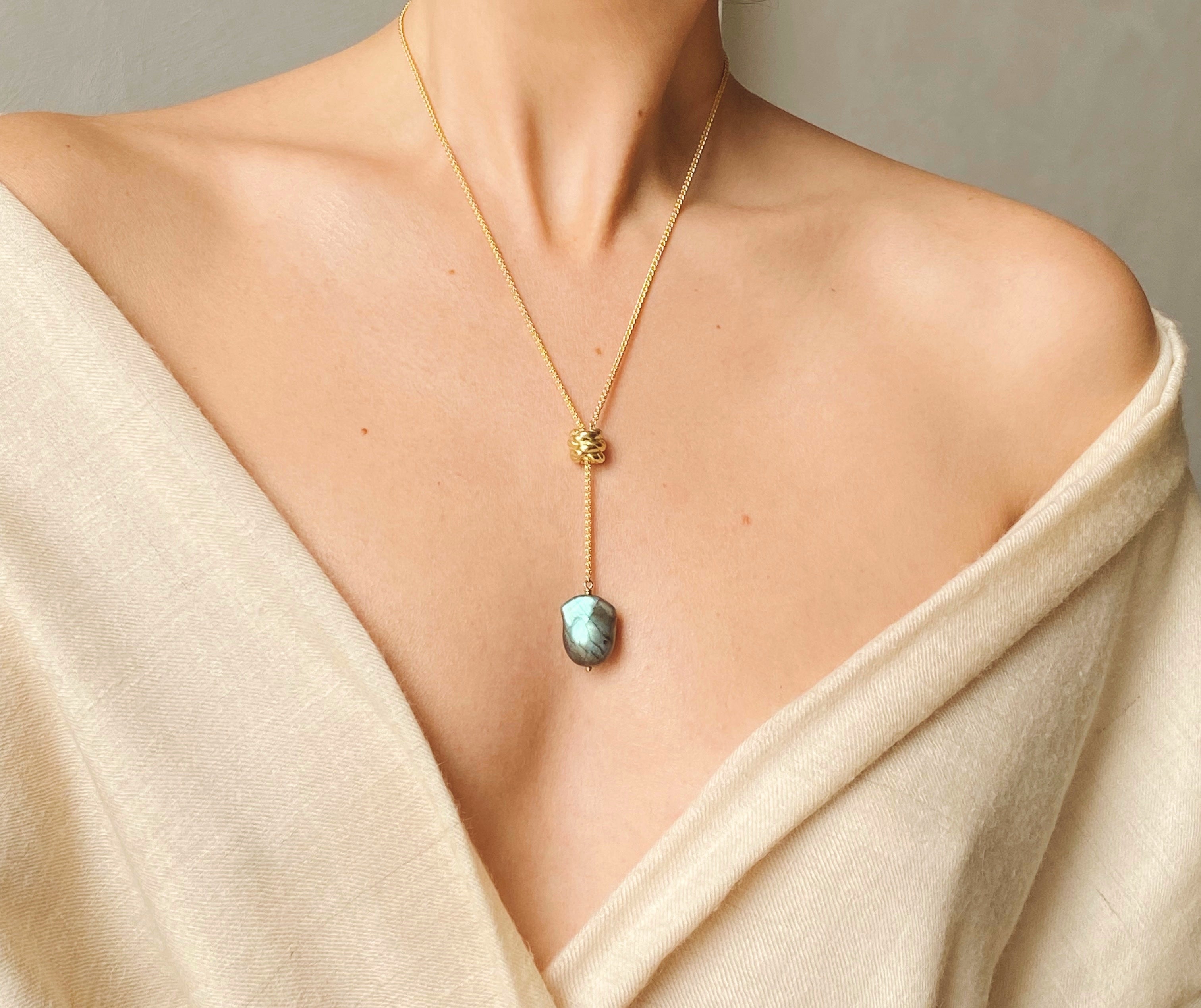 Knot and Labradorite Pearl Lariat
